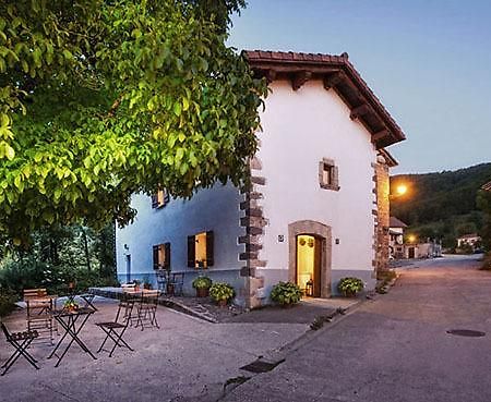 Ekolanda Guest House Esnoz Exterior photo