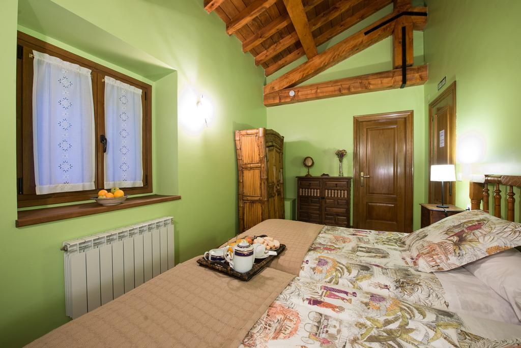 Ekolanda Guest House Esnoz Room photo